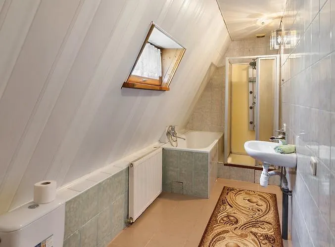 Paradise リヴィウ